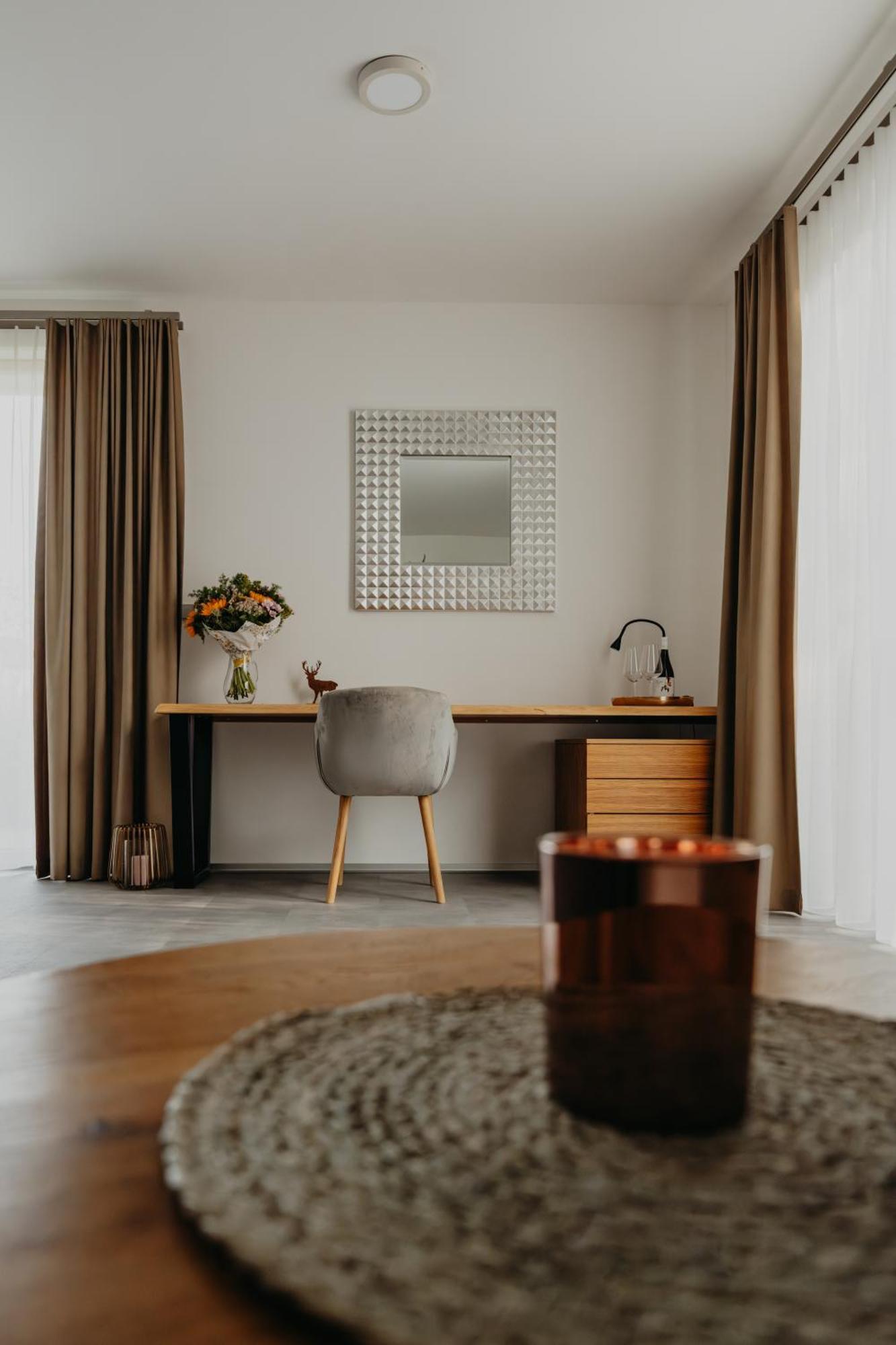 Apartman Usti Hranice  Exterior photo